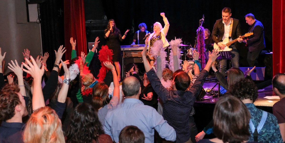 Afterwork & Entertainment: evening with live band